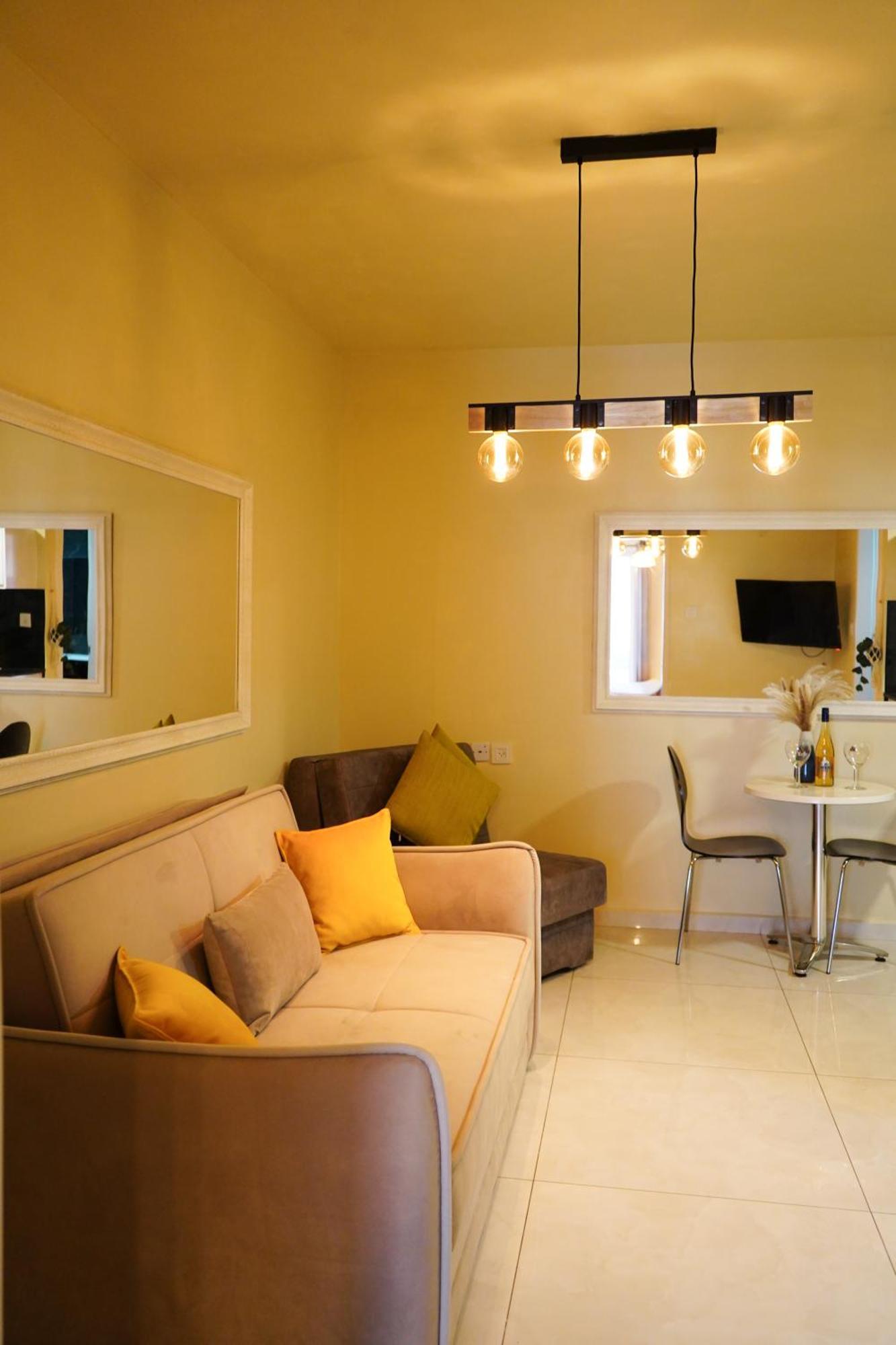 דירת נופש אילת -אלמוג Almog Suite In Eilat Close To Red Sea - דירת נופש אלמוג מרחק נגיעה מהים Dış mekan fotoğraf